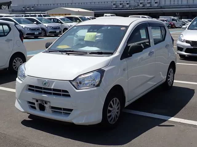 Daihatsu Mira e:S LA350S 2021